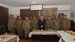 Iğdır Valisi Sn.Enver Ünlü Hudut'ta görevli askerlerimizin Yeni Yılını Kutladı