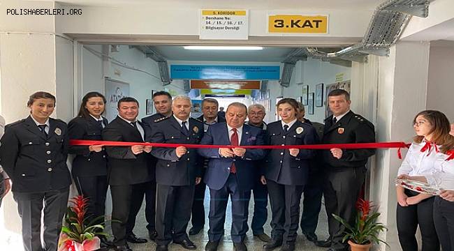 Polis Abla Bilgisayar Laboratuvarı Açıldı 