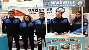Polis, Şiddete Karşı Kadınları Bilgilendirdi 