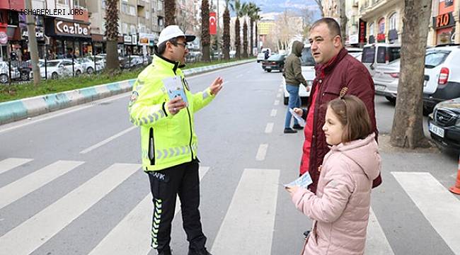 Yaya ve Sürücülere Broşürlü Uyarı 