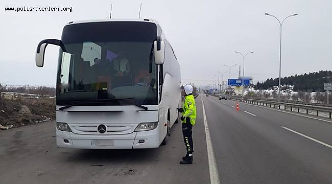Yolcu Taşıyan Otobüslerin Denetimi Gerçekleştirildi 