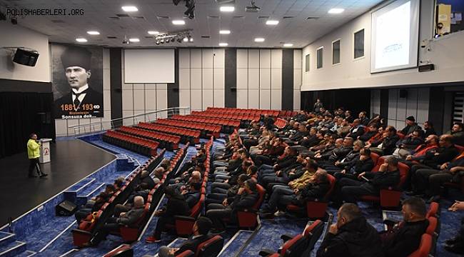 Muratpaşa Belediyesi Hizmet Araçlarının Sürücülerine Trafik  Güvenliği Eğitimi Verildi 