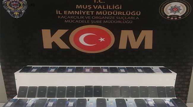 Muş'ta Cep Telefonu Kaçakçıları Yakalandı 