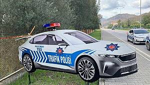 Türkiye'nin Otomobili Maket Trafik Polis Aracı Oldu 