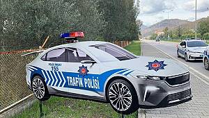 Türkiye'nin Otomobili Maket Trafik Polis Aracı Oldu