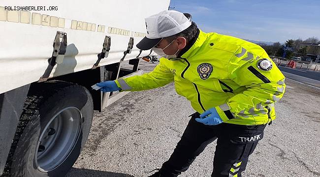 Ülke Genelinde Kış Lastiği Denetimi Gerçekleştirildi 