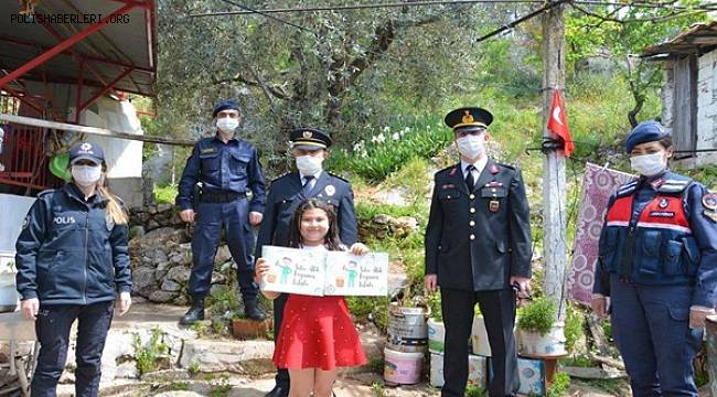 23 Nisan 'da  Doğan Çocuklara Süpriz 