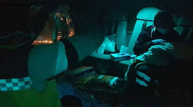 Doğum Yapan ve Hayati Tehlikesi Bulunan Kadın Polis Helikopteri ile Hastaneye Ulaştırıldı 