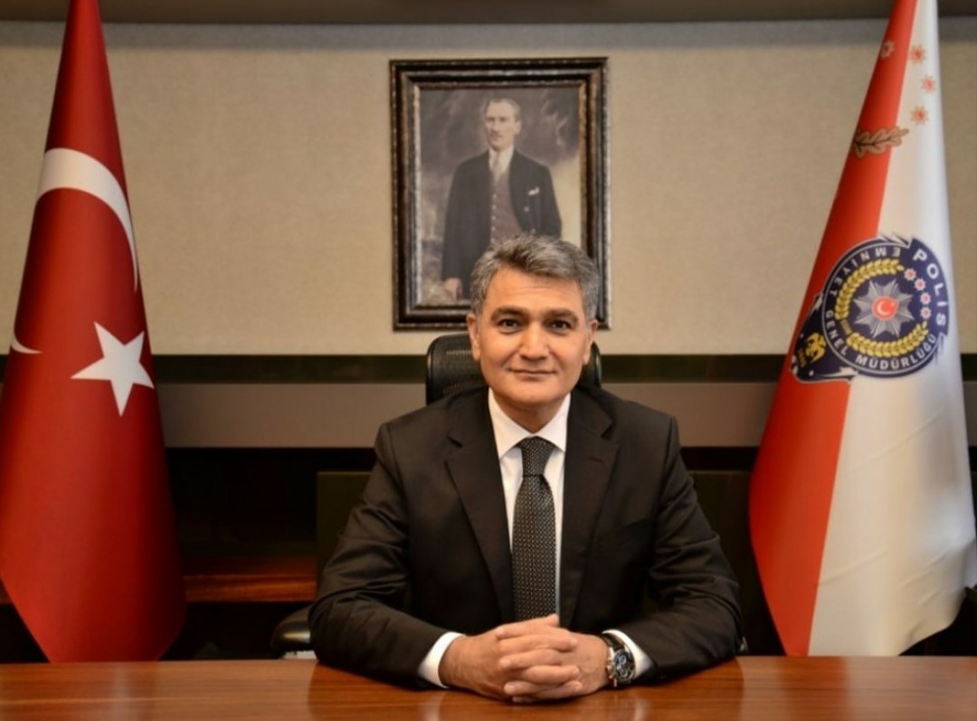 Gaziantep Emniyet Müdürü Zeybek'ten 23 Nisan Mesajı