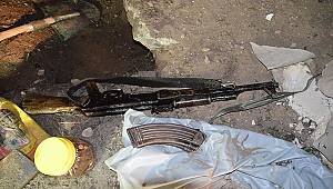 Van'da Mühimmat ve EYP Ele Geçirildi 