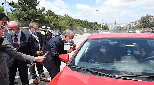 Emniyet Genel Müdürü Sayın Mehmet Aktaş, Trafik Haftası Nedeniyle Gölbaşı Trafik Uygulama Noktasına Ziyaret Gerçekleştirdi 