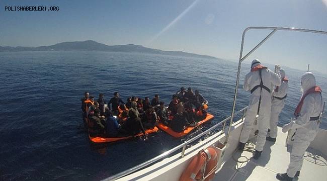 İzmir Açıklarında 30 Düzensiz Göçmen Kurtarılmıştır. 