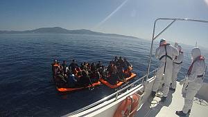 İzmir Açıklarında 30 Düzensiz Göçmen Kurtarılmıştır. 
