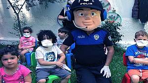 Adana'da Polis, Anaokulu Öğrencilerine Kovid-19 Tedbirlerini Anlattı