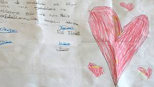 Antalya Polisinin İhtiyaç Sahibi Vatandaşlara Dağıttığı Sevgi Paketlerine Çocuklarımızdan Duygu Dolu Teşekkür Mektubu 