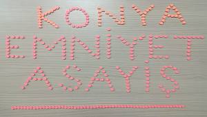 Konyada 11 Ayrı Suçtan Aranma Kaydı Olan Şahsı Uyuşturucu Hap Maddeleriyle Birlikte Yakaladı