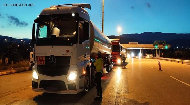 Ülke Genelinde Yük Taşıyan Araçların Denetimi Gerçekleştirildi
