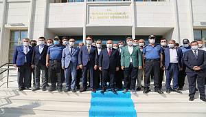 Emniyet Genel Müdürü Sayın Mehmet Aktaş Beraberindeki Heyet ile Birlikte Elazığ Sivrice İlçe Emniyet Müdürlüğü Yeni Hizmet Binasını Ziyaret Etti