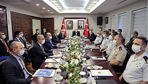 İçişleri Bakanımız Sayın Süleyman Soylu’nun Başkanlığında Adana Valiliğinde Güvenlik Toplantısı 