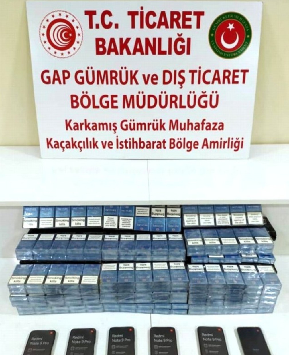 Karkamış'ta kaçak sigara ile telefon yakalandı 