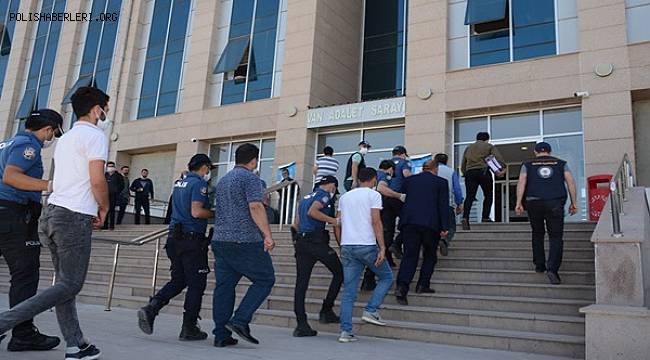 Van'da  Göçmen Kaçakçılığı Operasyonu 