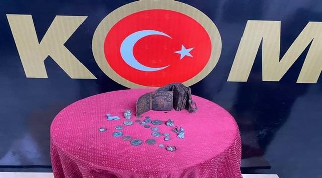 Gaziantep'te Tarihi Eser Kaçakçıları Yakayı Ele Verdi