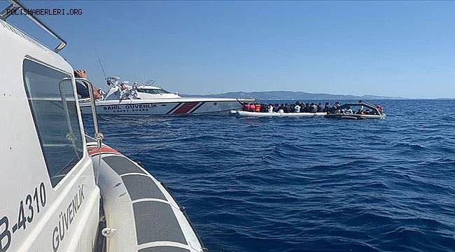 İzmir'de Türk Karasularına Geri İtilen 125 Düzensiz Göçmen Kurtarıldı 