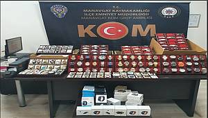 Manavgat İlçesinde Bir Araçta Gümrük Kaçağı Kol Saati Ele Geçirildi 