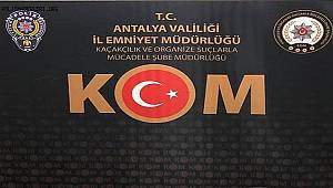 ANTALYA'DA YÜKLÜ MİKTARDA KAÇAK İÇKİ YAKALANDI