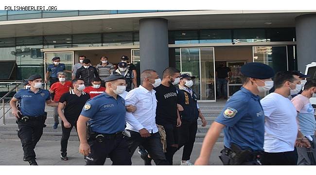 Bursa İl Emniyet Müdürlüğü, Siber Suçlarla Mücadele Şube Müdürlüğümüzce 15 şahıs yakalanarak gözaltına alındı