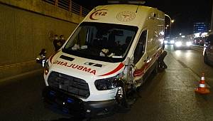 Diyarbakır'da ambulans kaza yaptı, kazada 3 kişi yaralandı