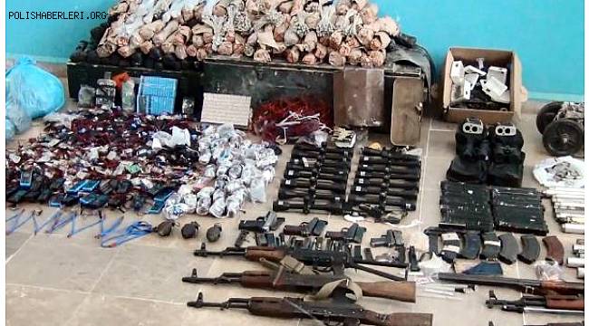 Gaziantep Azez'de hücre evlerine operasyon düzenlendi, 10 DEAŞ'lı tutuklandı