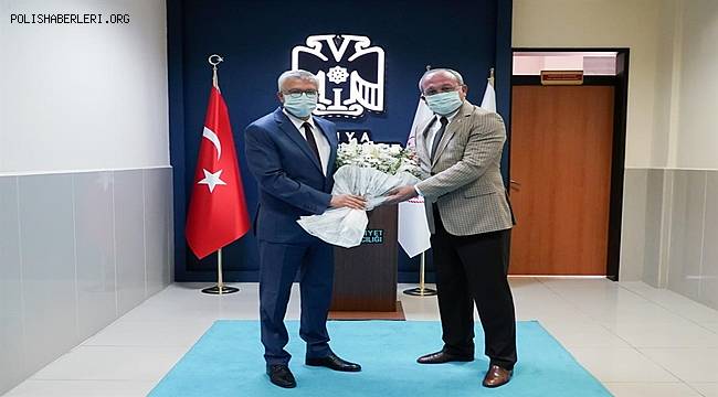 İl Emniyet Müdürümüz Sayın Mustafa AYDIN, Adli Yıl Açılışı Sebebiyle Konya Cumhuriyet Başsavcısı Sayın Ramazan SOLMAZ'ı makamında ziyaret etmiştir 