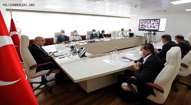 İzmir'de Koronavirüs Salgını Değerlendirme Toplantısı Yapıldı İl Emniyet Müdürü Sn. Dr. Hüseyin AŞKIN da katıldı.