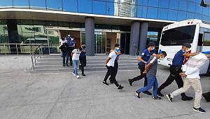 Narkotik Suçlarla Mücadele Şube Müdürlüğümüzce düzenlenen operasyonlarda 52 şahıs yakalandı