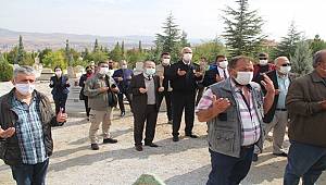 Neşet Ertaş’ı Saygıyla ve Rahmetle Anıyoruz 