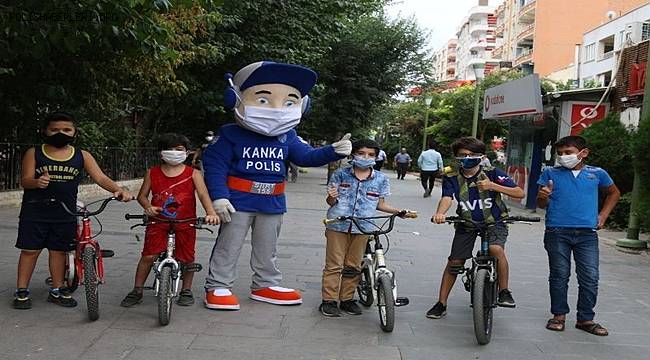 Siirt Polisinden 'Maskotlu' Koronavirüs Uyarısı 