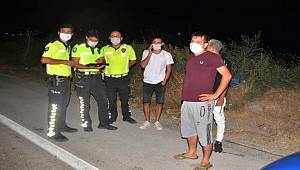 Adana'da Alkollü otomobil sürücüsü, 25 kilometre süren kovalama sonucu yakalandı.