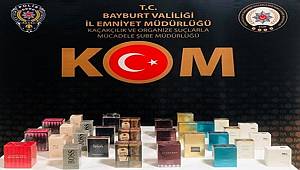 Bayburt Emniyet Müdürlüğünce Gümrük Kaçağı 30 Şişe Parfüm Ele Geçirildi, 1 Şüpheli Şahıs Yakalandı