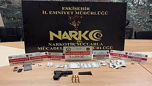 Eskişehir Narkotik Şube Müdürlüğü Ekipleri, yapılan çalışmalarda 4 şahıs yakalandı