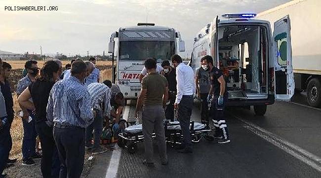 Gaziantep'in Nurdağı ilçesinde devrilen motosikletin sürücü yaralandı.