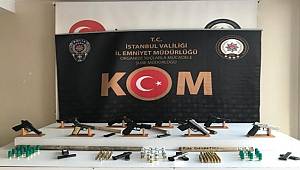 İstanbul KOM Şube Müdürlüğü ekiplerince düzenlenen Operasyonda 22 şahıs gözaltına alındı