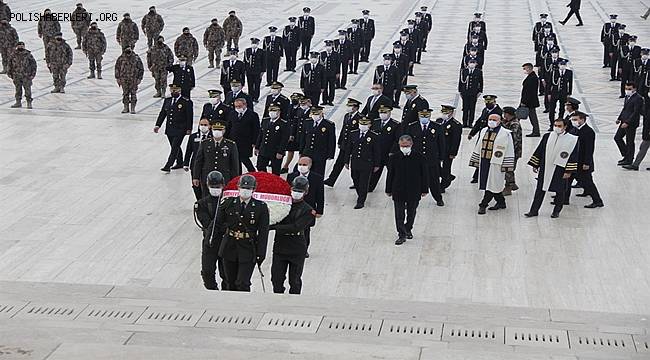 Ebediyete İntikalinin 82’nci Yıldönümünde Türk Polis Teşkilatı Atamızın Huzurunda 