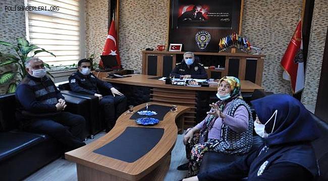 Kayıp kızının bulunduğunu öğrenen anneden polislere teşekkür 