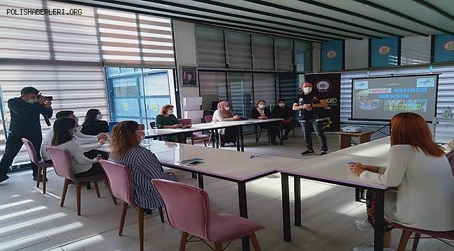 Narko Tarsus Kadın Destek Ve Gençlik Merkezinde
