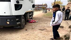Mardin'de çöp kamyoneti'nin altında kalan yaşlı kadın hayatını kaybetti 