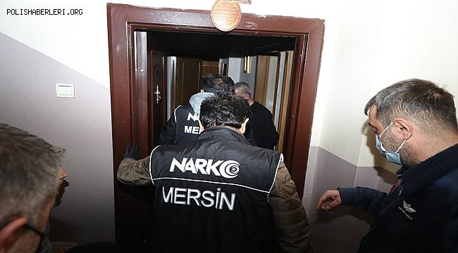 Mersin Narkotik Şube Müdürlüğü Ekiplerince Düzenlenen Eş zamanlı Operasyonlarda 20 Şüpheli yakalandı
