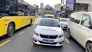 Çekmeköy'de kuyumcu'ya giren maskeli silahlı soyguncular 45 bin liralık altın alıp kayıplara karıştı
