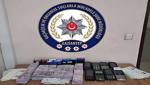 Gaziantep'te bir matbaada 4 bin 591 adet sahte 200 liralık banknot bulundu