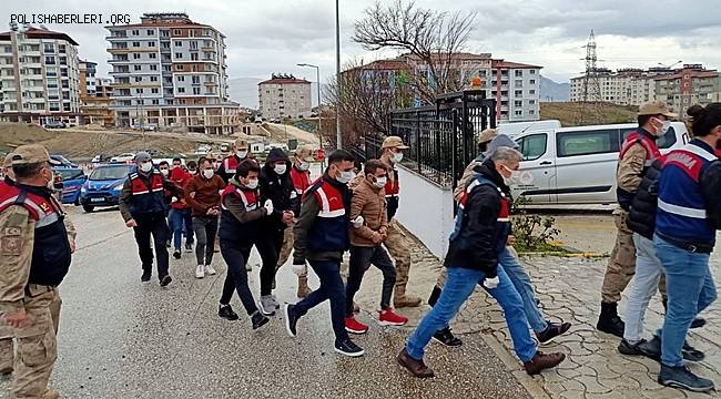 Hatay ve Antalya'da uyuşturucu operasyonunda 13 şüpheli gözaltına alındı